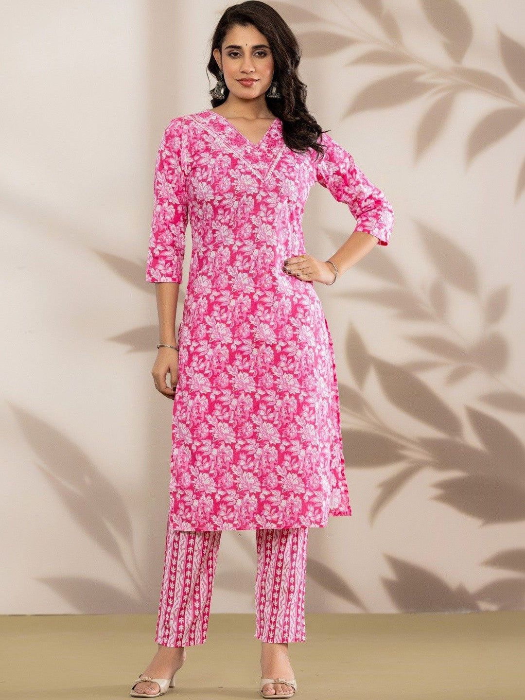Women Floral Printed Regular Thread Work Pure Cotton Kurta with Trousers & Dupatta