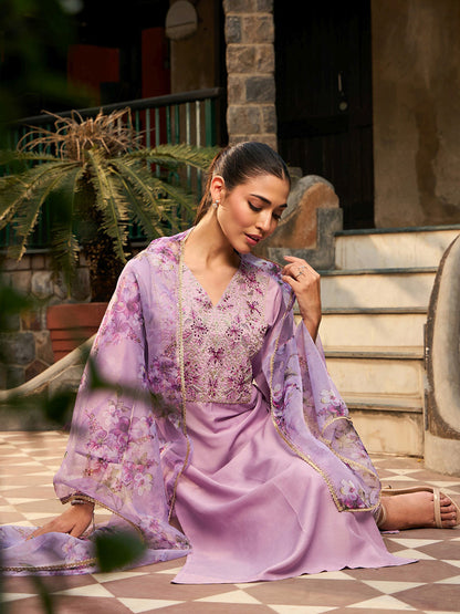 V Neck Ethnic Motifs Embroidered Regular Straight Kurta Set
