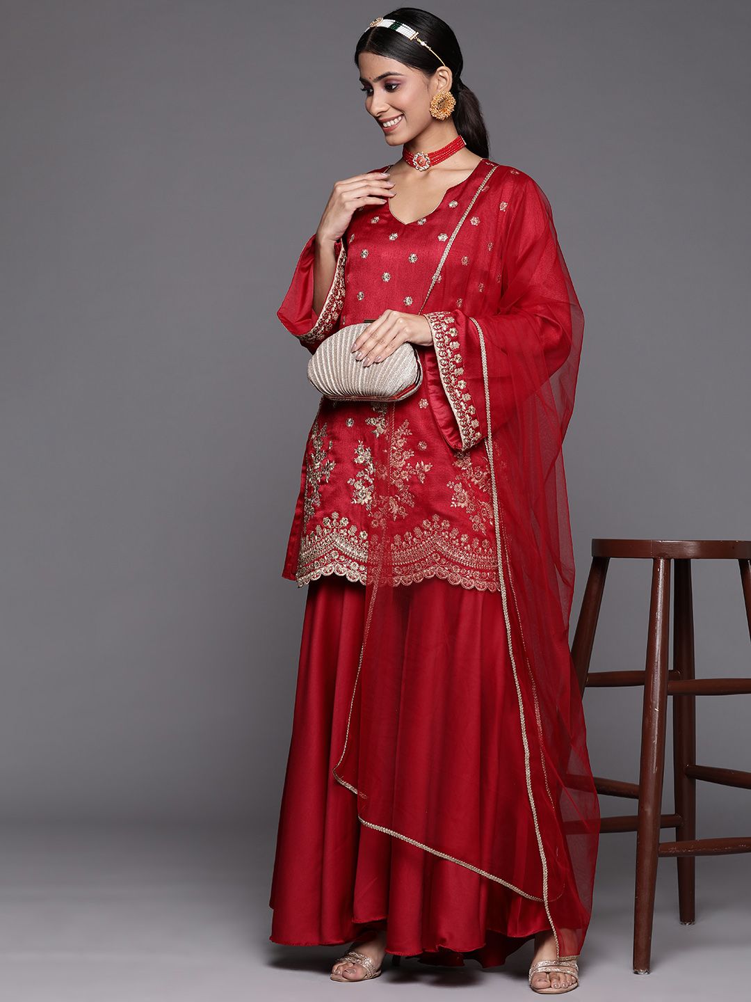 Dhiyona IN Women Maroon Floral Embroidered Kurta with Sharara & With Dupatta