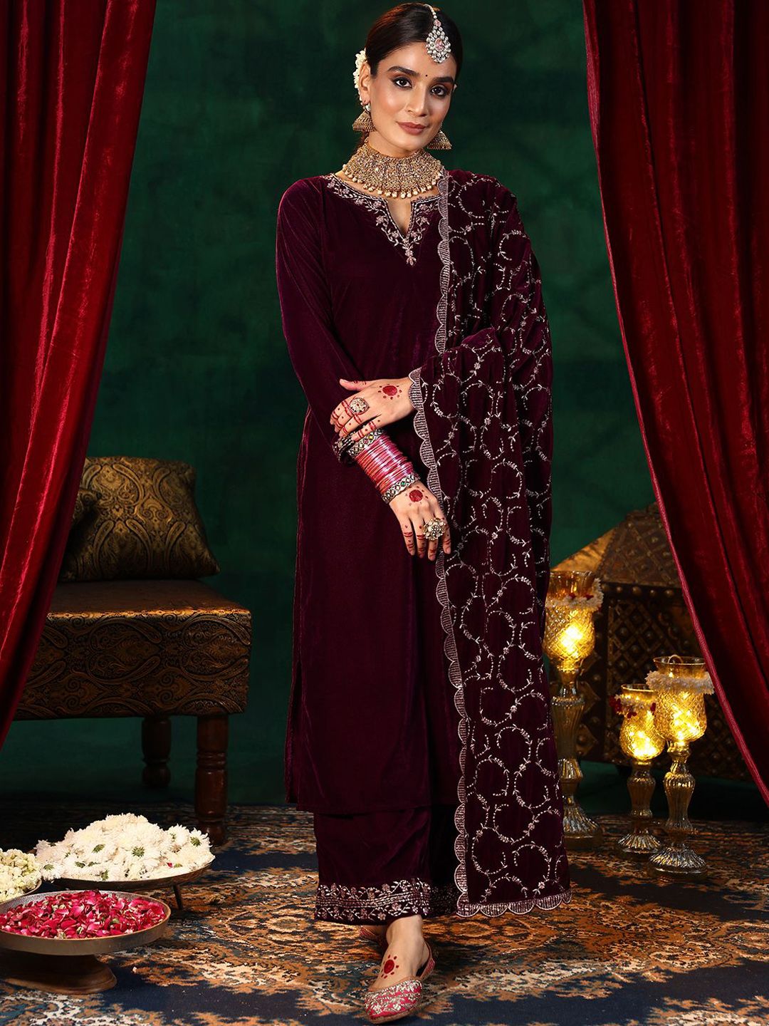 Dhiyona LL Women Solid Embroidered Kurta with Palazzo & Dupatta