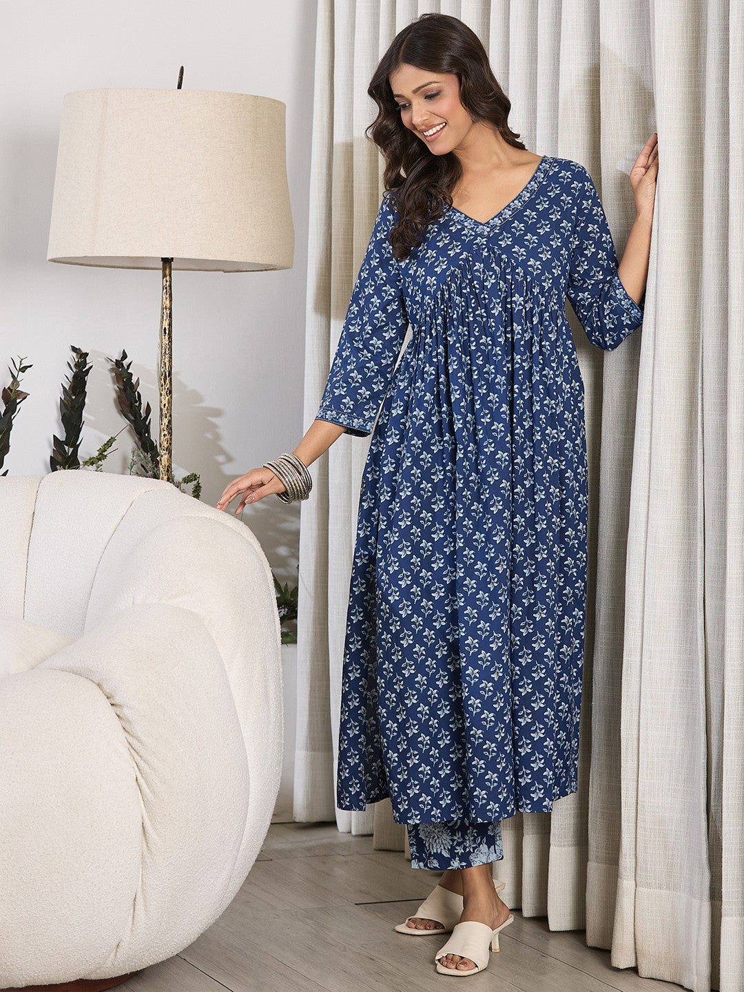 V-Neck Floral Printed Empire Pure Cotton Kurta with Trouser