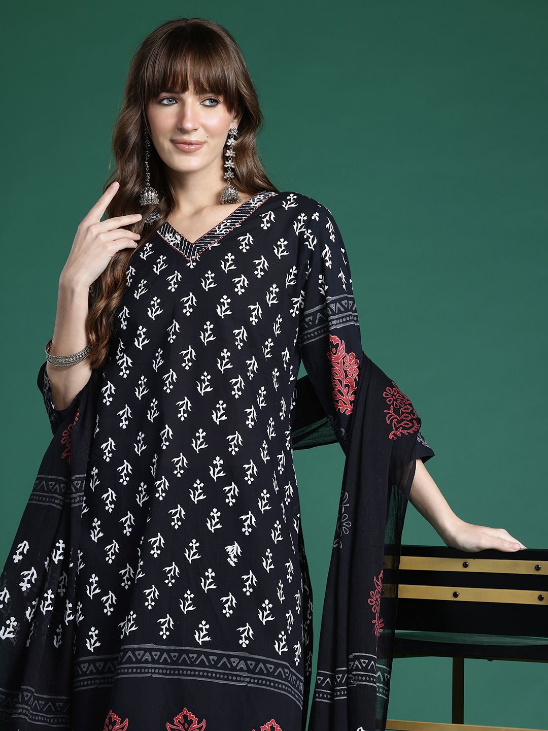 Dhiyona IE Floral Printed Regular Pure Cotton Kurta with Trousers & Dupatta