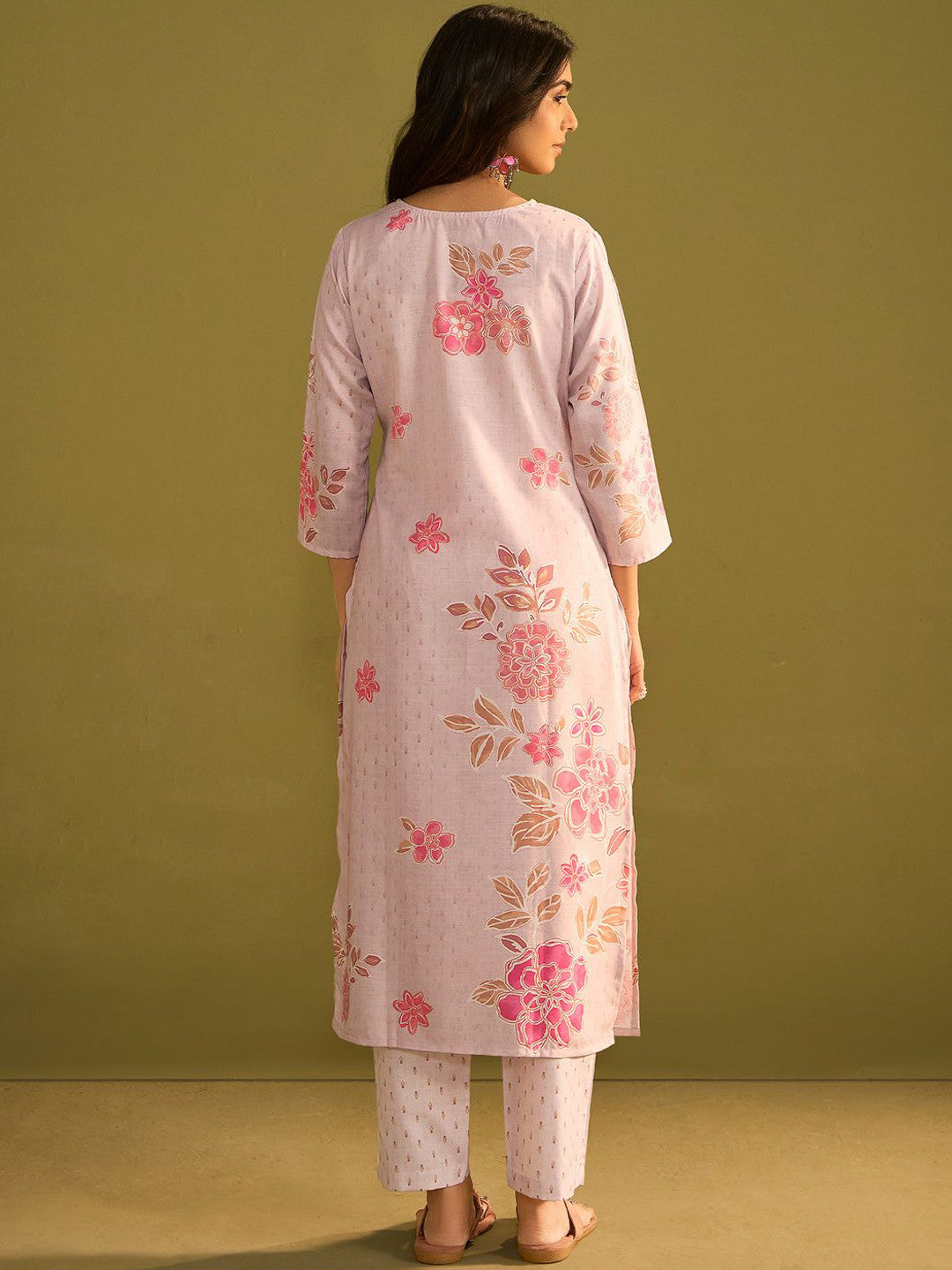 Women Floral Printed Regular Kurta with Trousers
