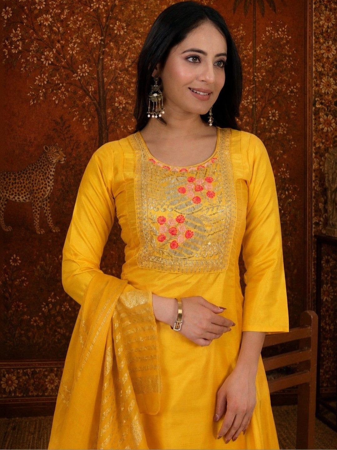 Women Ethnic Motifs Embroidered Regular Thread Work Kurta with Trousers & With Dupatta