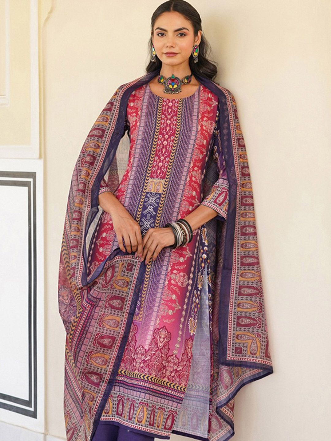 Dhiyona KL Women Ethnic Motifs Printed Regular Kurta with Trousers & With Dupatta