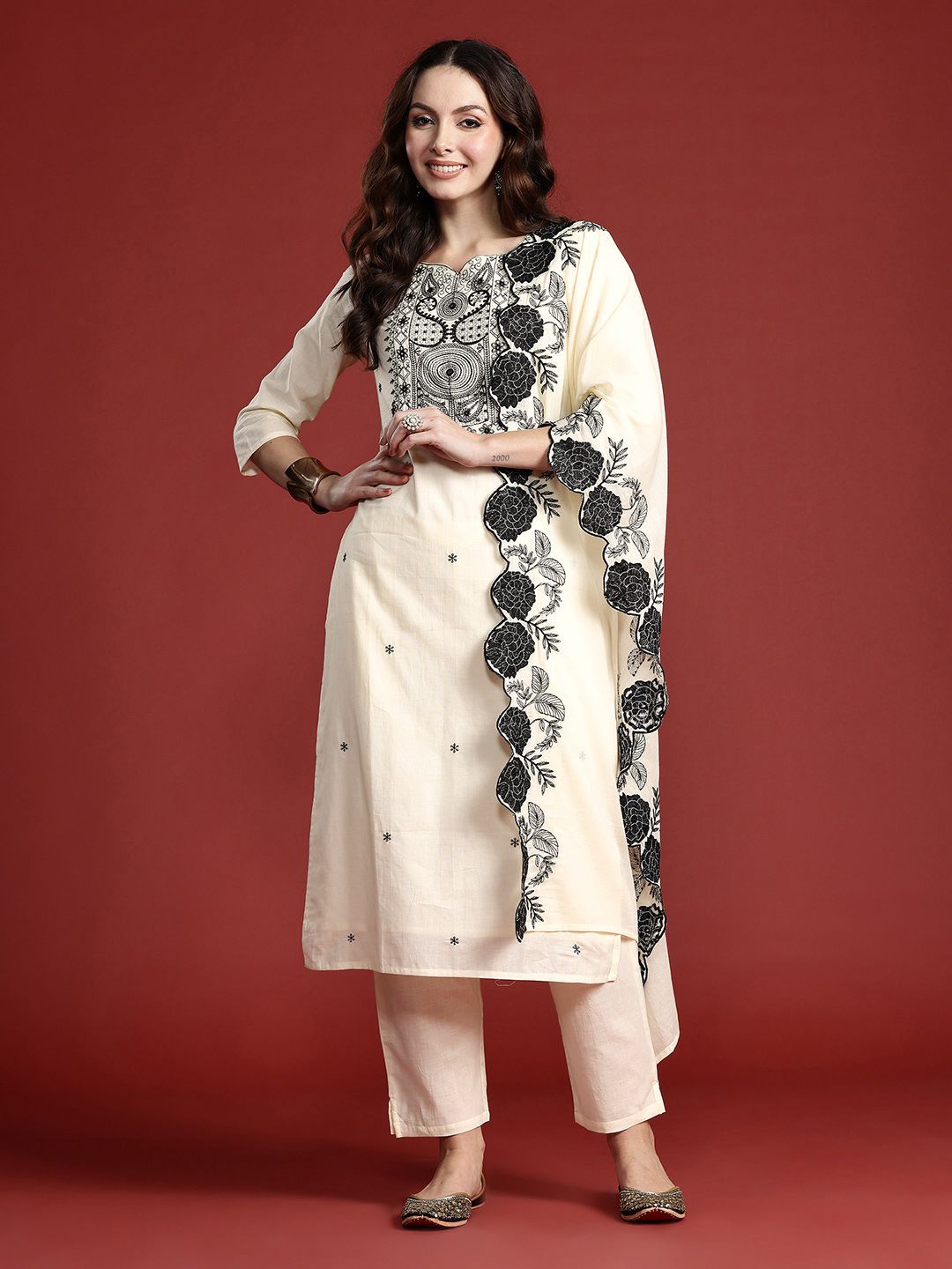 Ethnic Motifs Embroidered Thread Work Pure Cotton Kurta Set