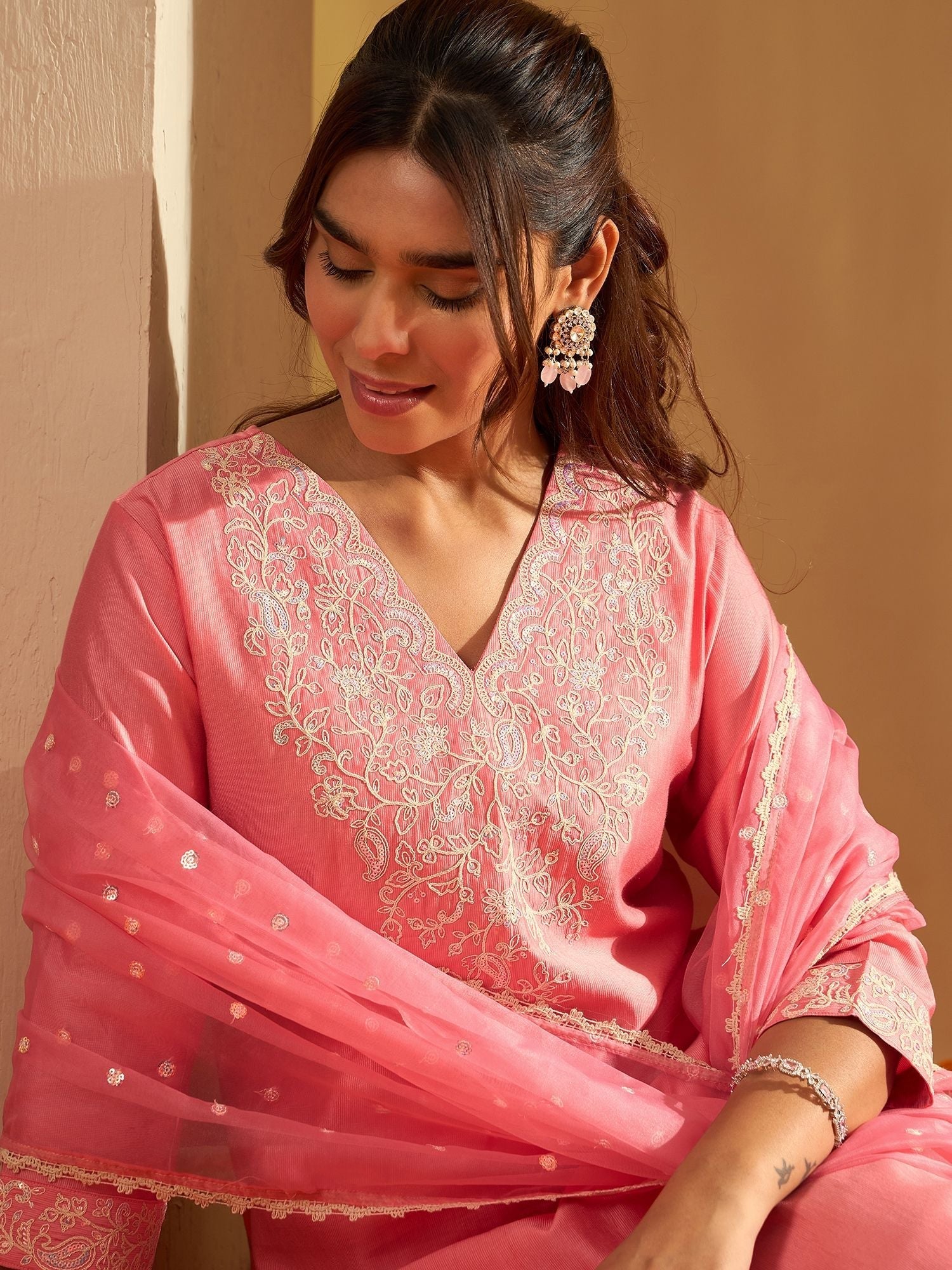 Floral Embroidered Liva V-Neck Straight Kurta With Trousers And Dupatta
