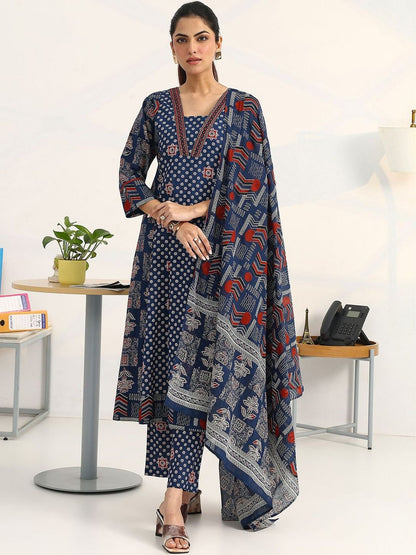 Women Ethnic Motifs Printed Regular Cotton Blend Kurta with Trousers & With Dupatta