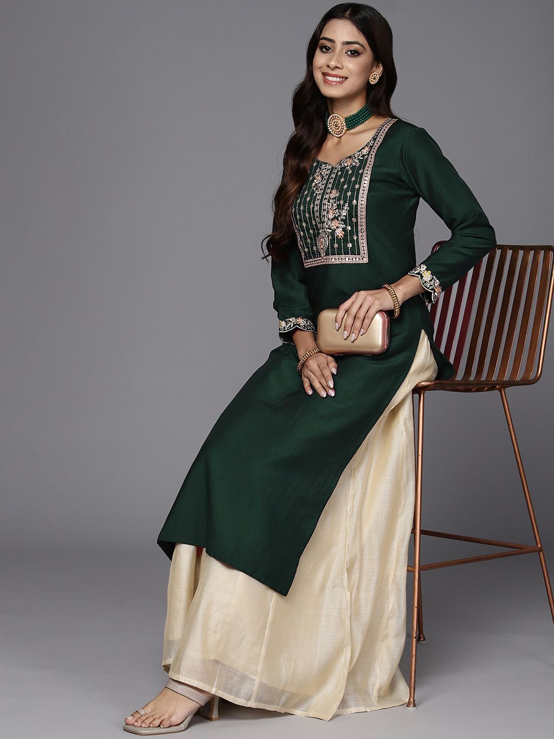 Dhiyona IE Floral Yoke Design Sequined Kurta