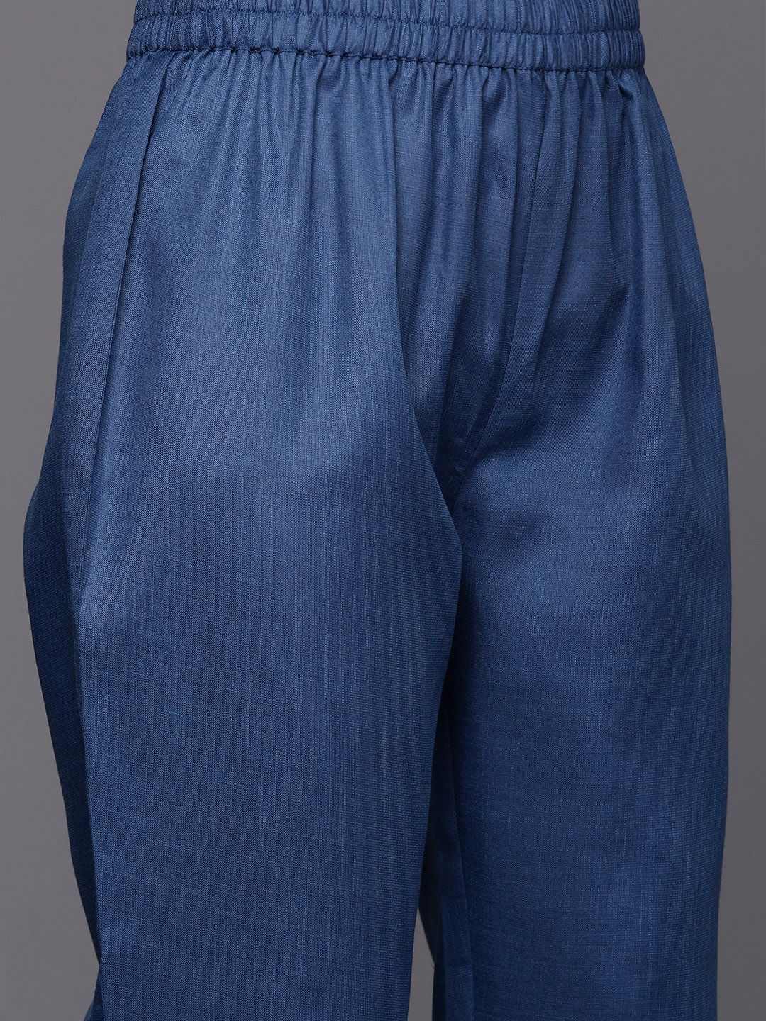 Blue Blue Sleeveless Halter Neck Straight Republic Day Kurta with Trouser & Bandhani Printed Dupatta