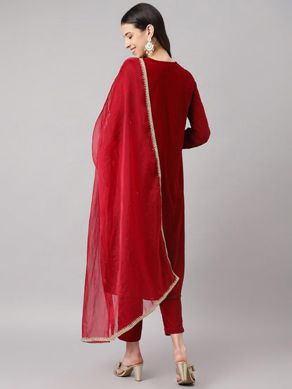 Dhiyona KL zardosi Yoke Design Regular Velvet Kurta With Trousers & Dupatta