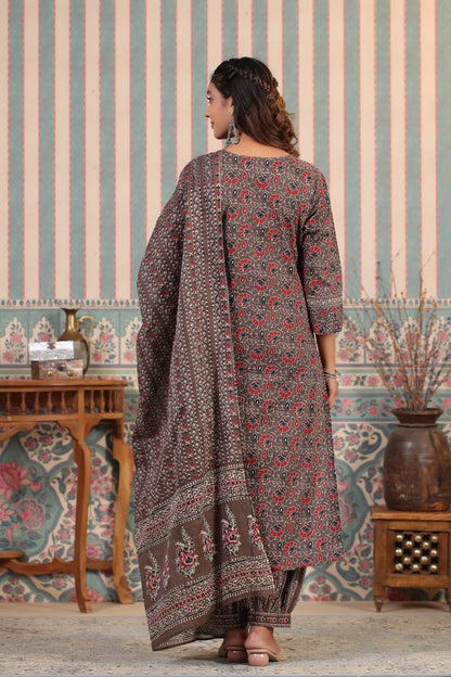 Dhiyona IS Women's Kalamkari Printed Zari embroidered Cotton Kurta with Trouser & Cotton Dupatta