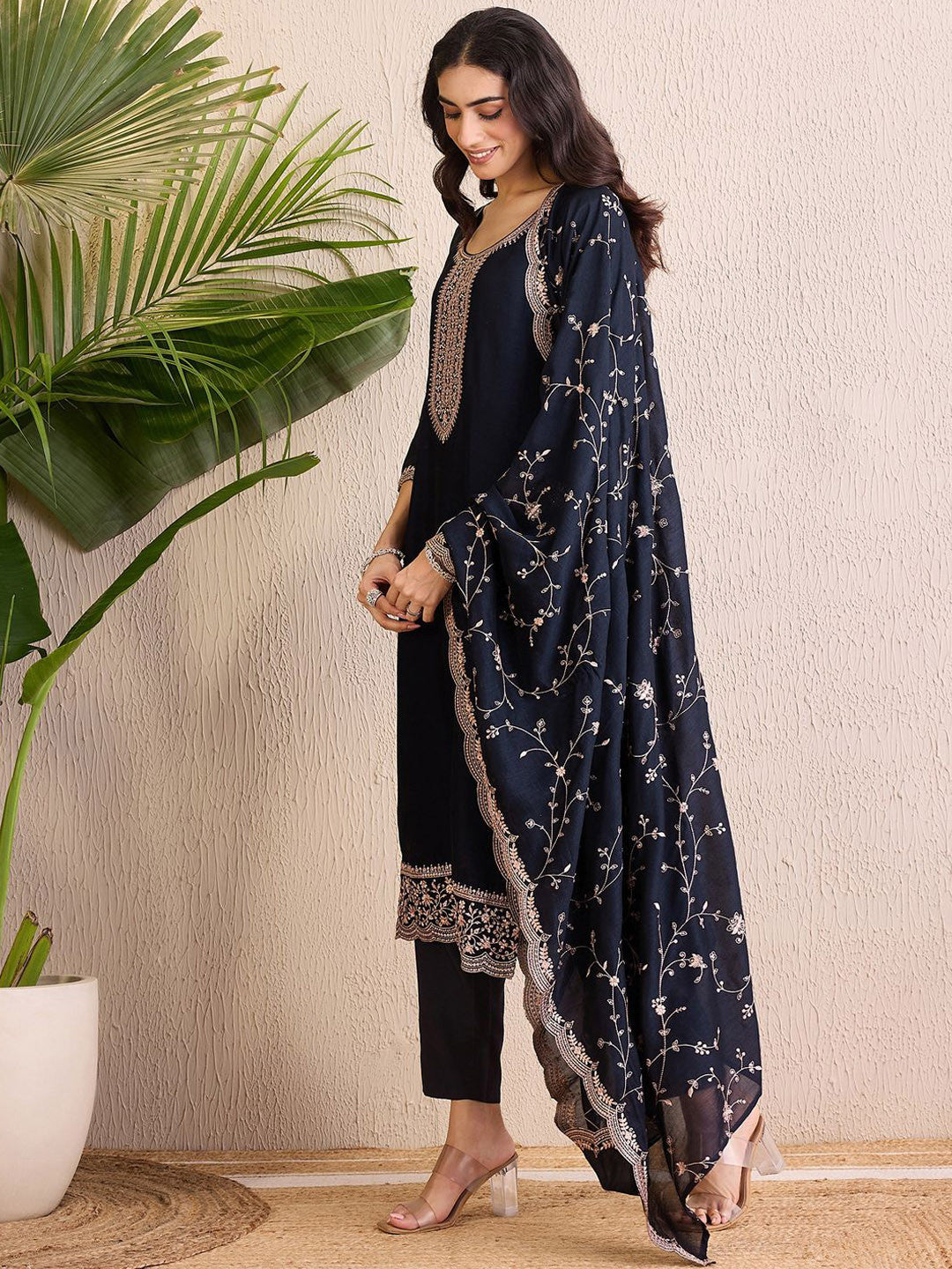 Women Ethnic Motifs Embroidered Regular Sequinned Kurta with Trousers & With Dupatta