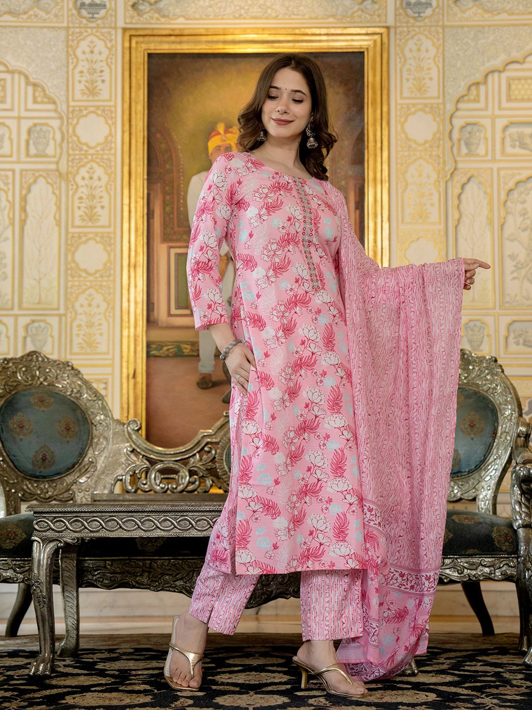 Dhiyona KL Floral Printed Thread Work Straight Kurta with Trousers & Dupatta