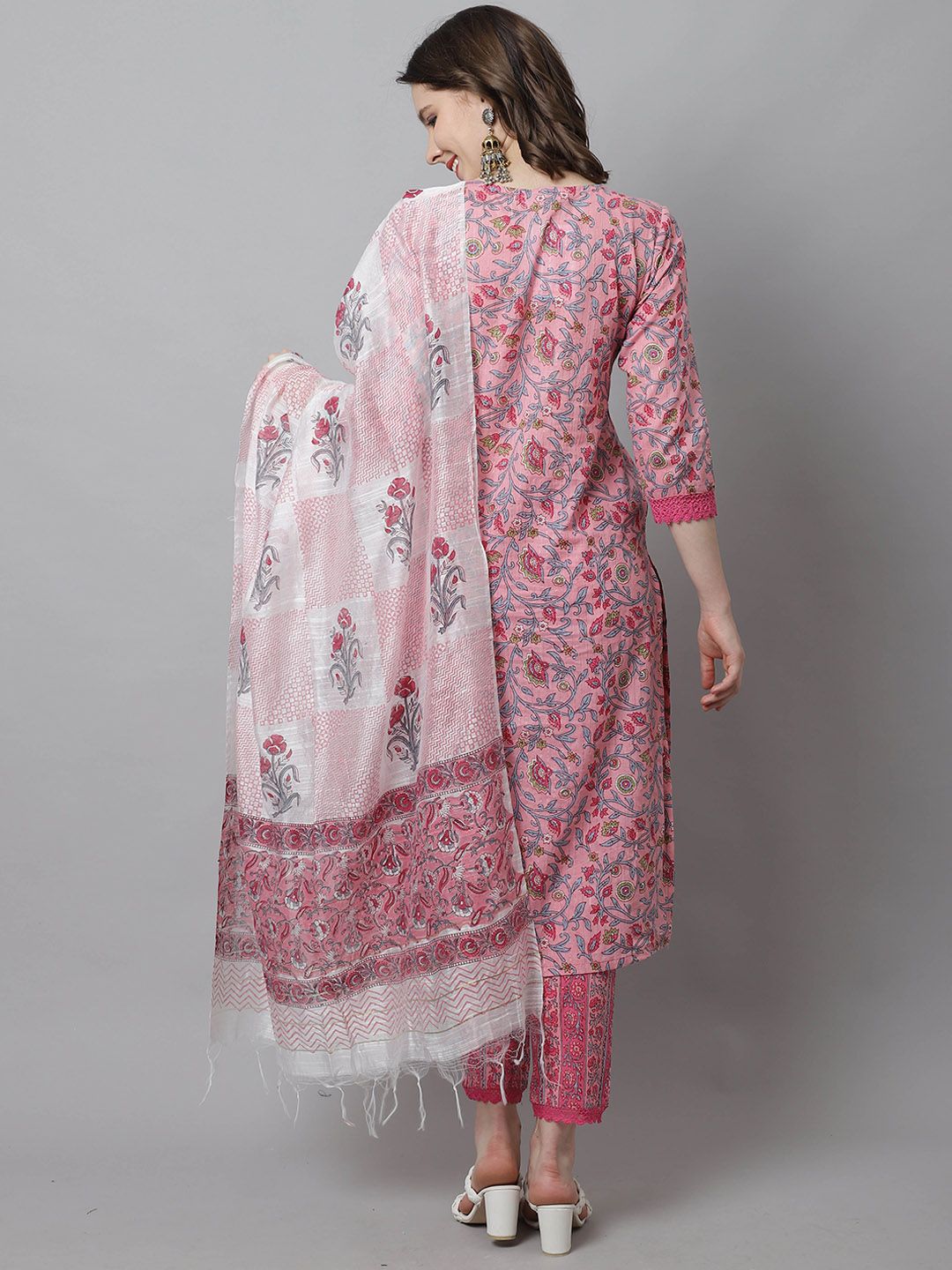 Dhiyona KL Floral Printed Round Neck Pure Cotton Straight Kurta With Trousers & Dupatta