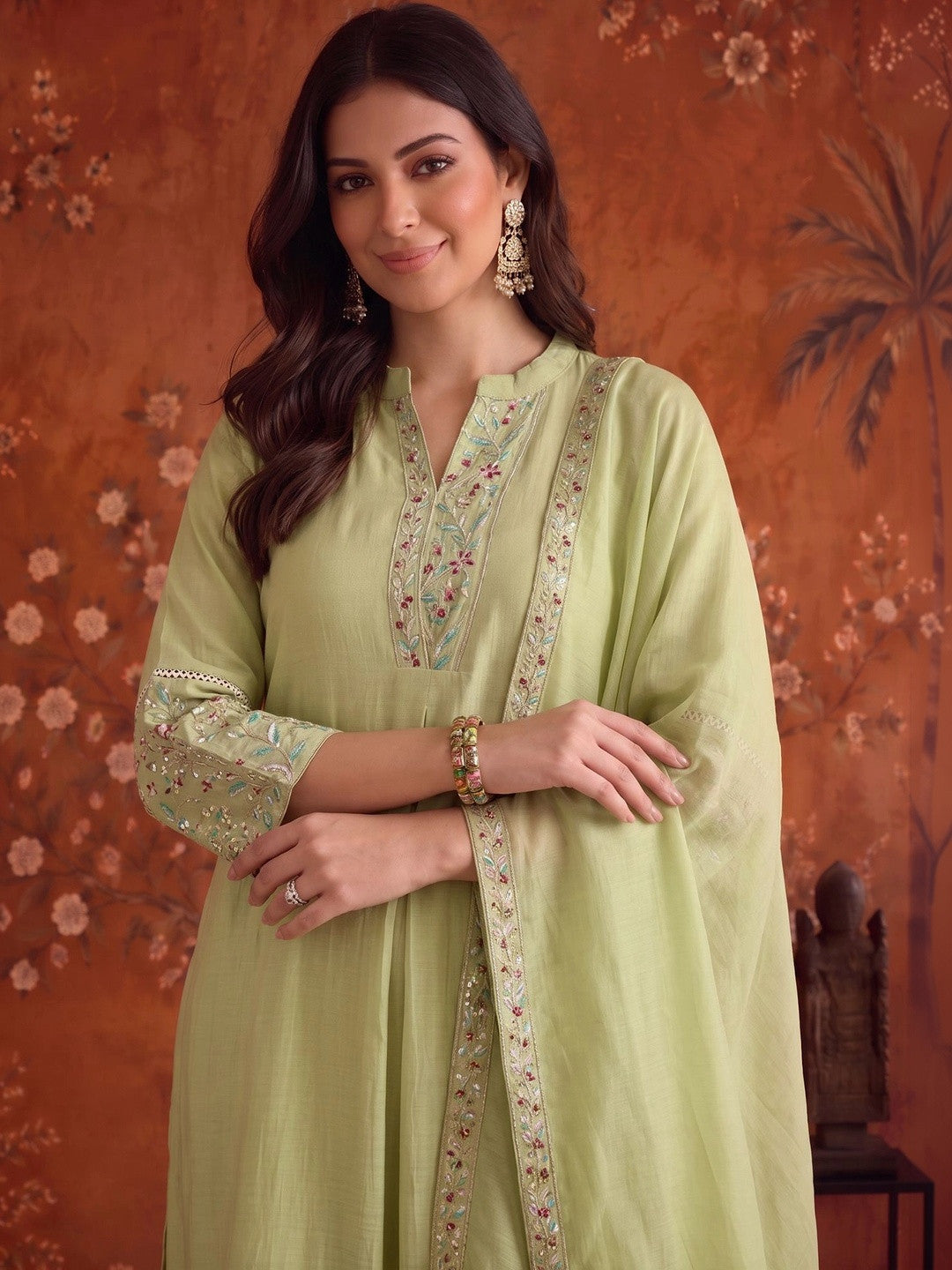 Embroidered Mandarin Collar Kurta & Trousers With Dupatta