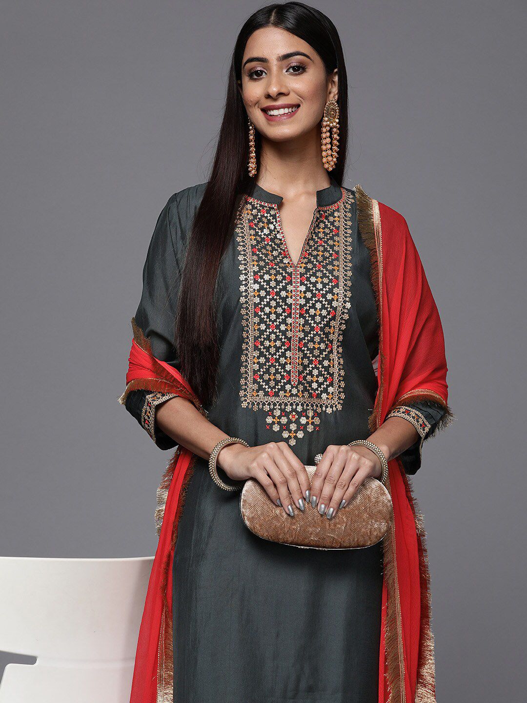 Dhiyona VA Women'sEthnic Motifs Embroidered Sequinned Kurta with Trousers & Dupatta