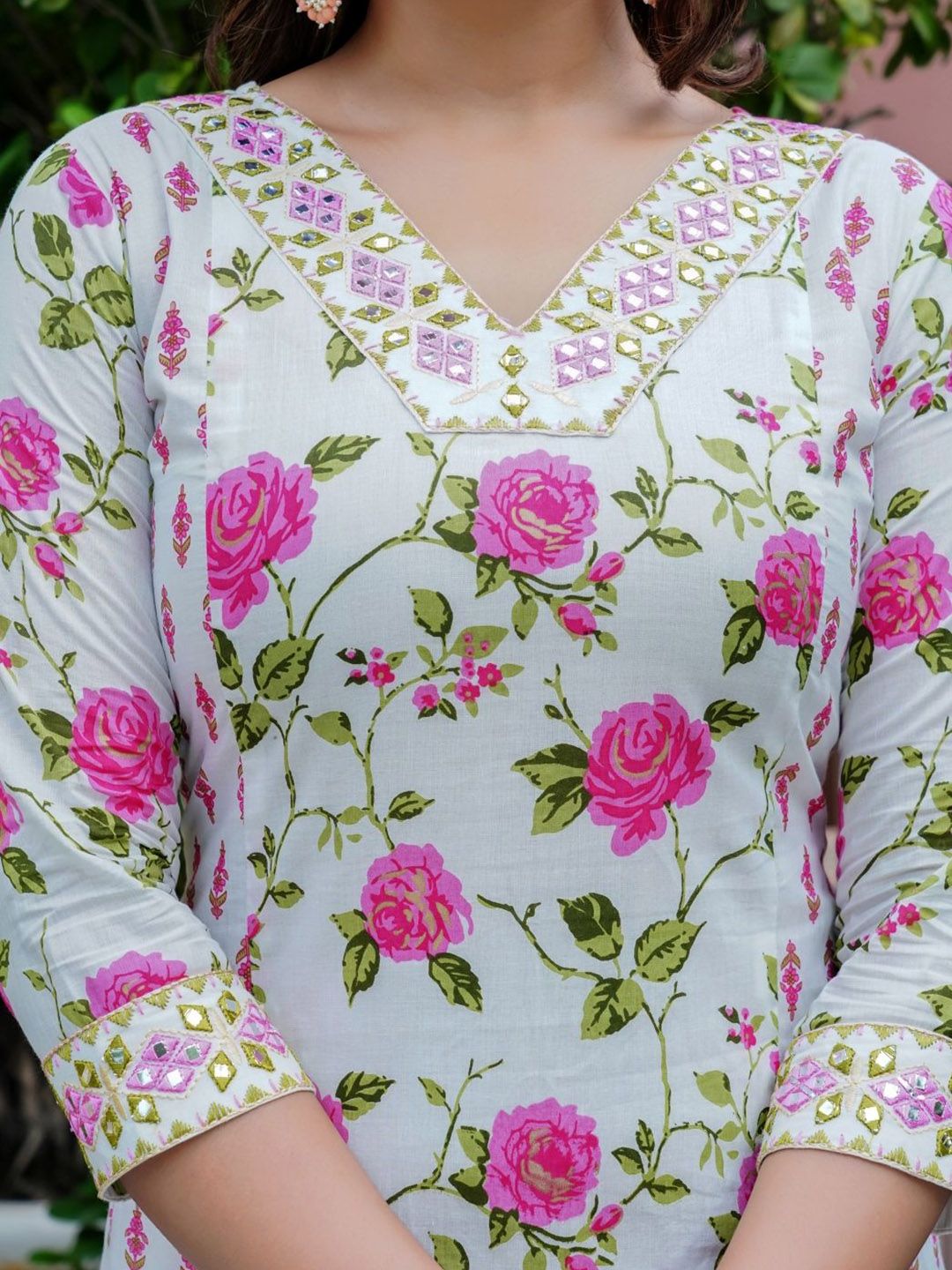 Dhiyona KL Women Floral Printed Angrakha Thread Work Pure Cotton Kurta with Palazzos & With Dupatta