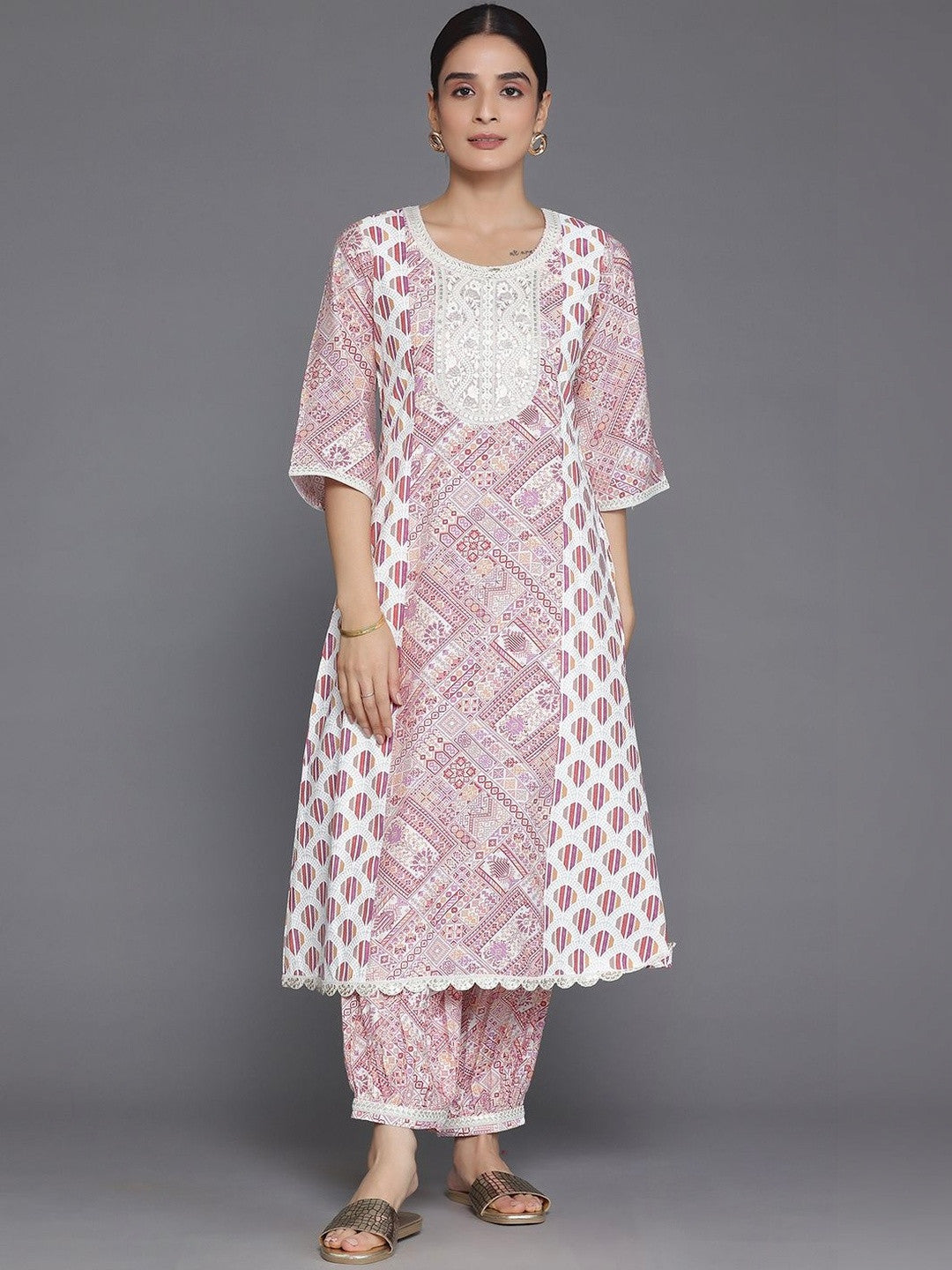 Women Ethnic Motifs Printed Regular Thread Work Kurta with Patiala