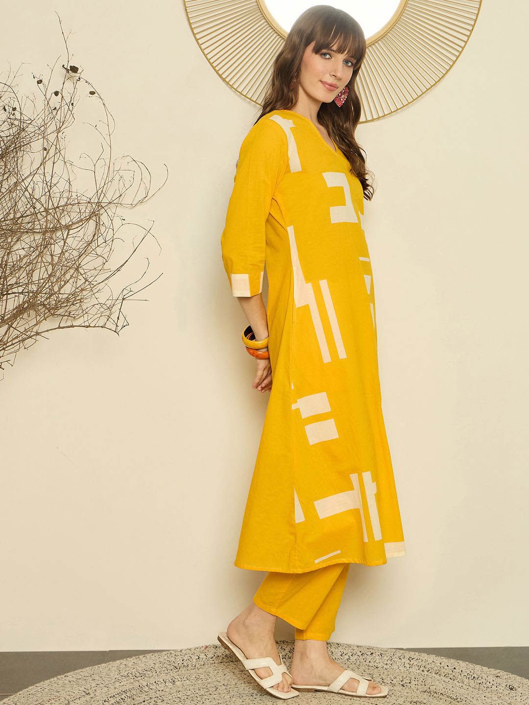 Dhiyona IE Women Printed V-Neck Cotton Top and Trousers Co-Ords