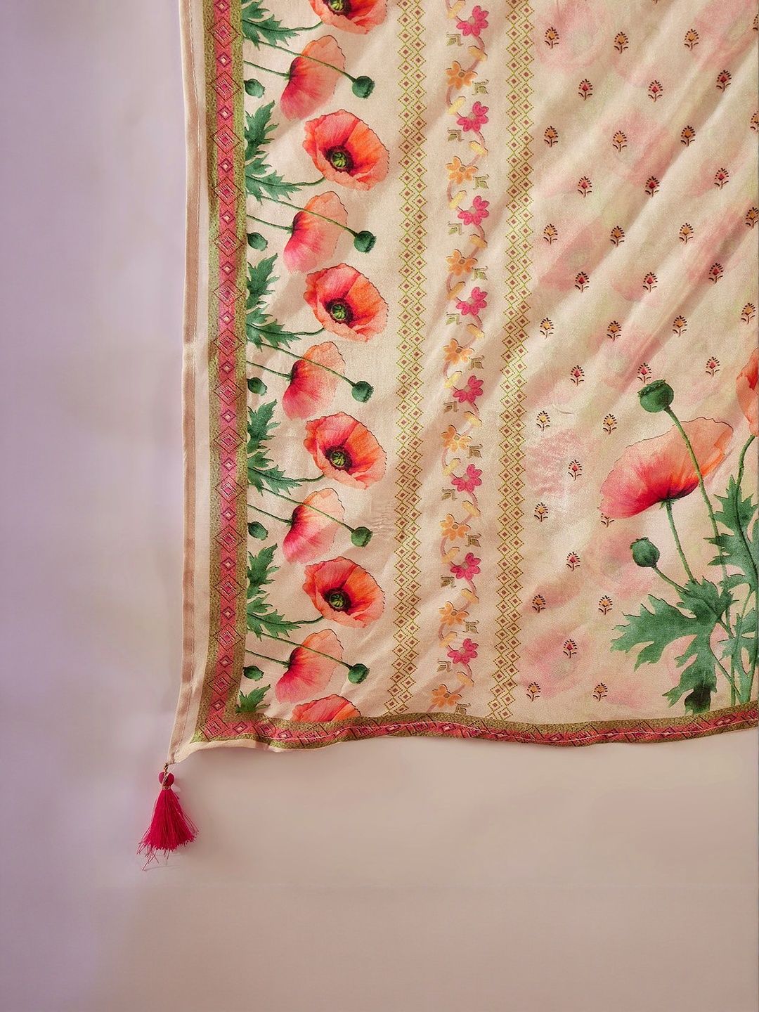 Dhiyona CH Floral Printed Tiered V-Neck Thread Work Kurta With Trousers & Dupatta