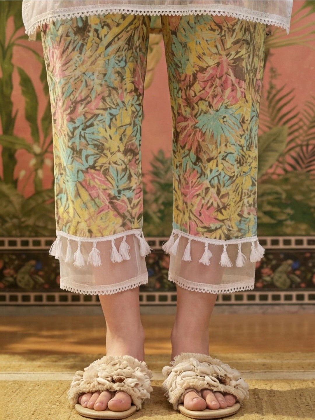 Printed Round Neck Kurta & Trousers