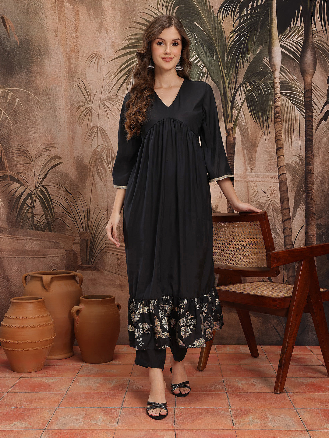 Floral Printed Empire Gotta Patti Kurta with Trousers
