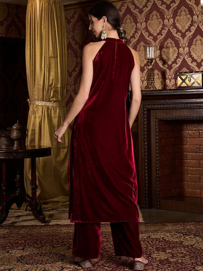 Dhiyona CH Women Regular Velvet Kurta with Palazzos