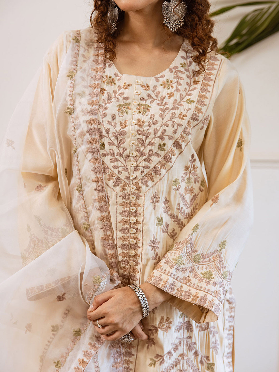 Floral Embroidered Chanderi Cotton Straight Kurta With Trousers & Dupatta