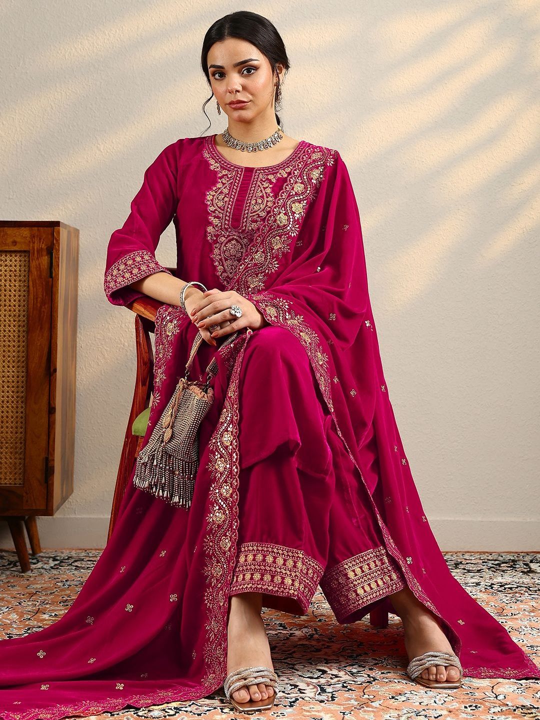 Dhiyona LL Women Ethnic Motifs Embroidered Kurta with Palazzos & Dupatta