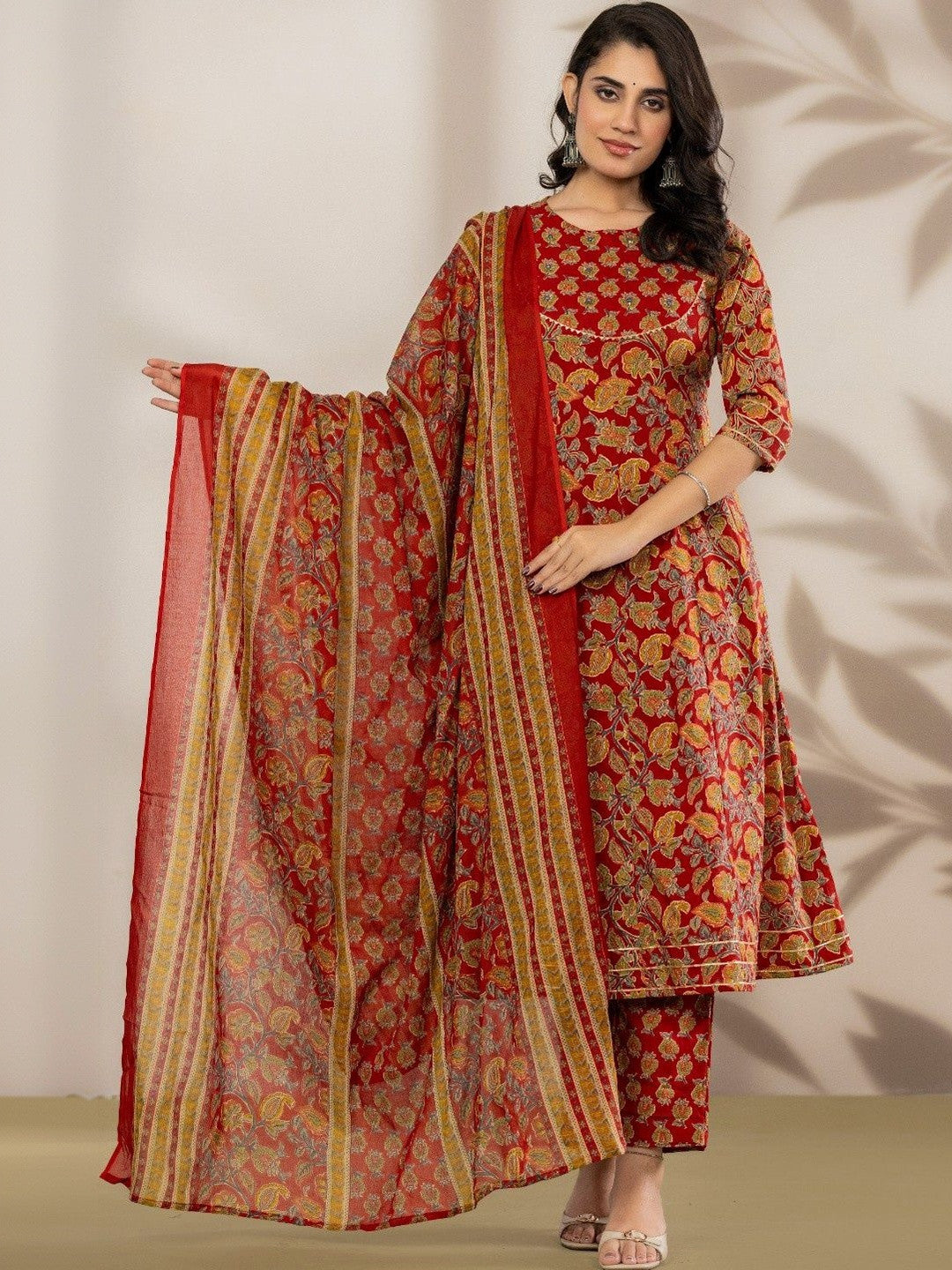 Women Floral Printed Regular Pure Cotton Kurta with Trousers & With Dupatta