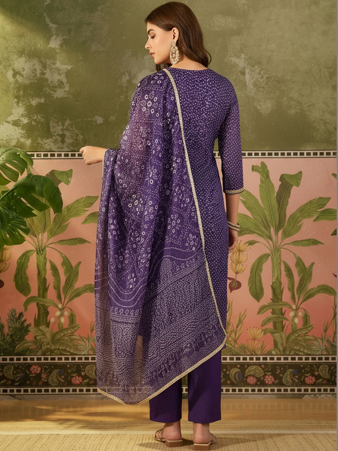 Printed Round Neck Kurta & Trousers With Dupatta