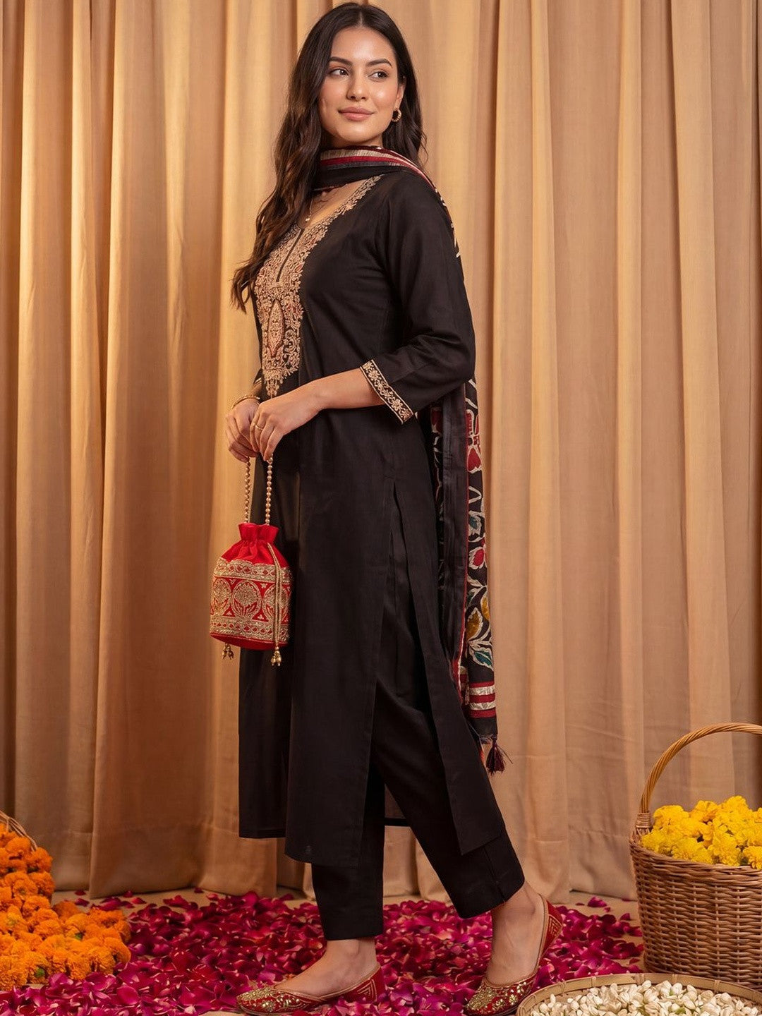 Women Ethnic Motifs Embroidered Regular Thread Work Kurta with Trousers & With Dupatta