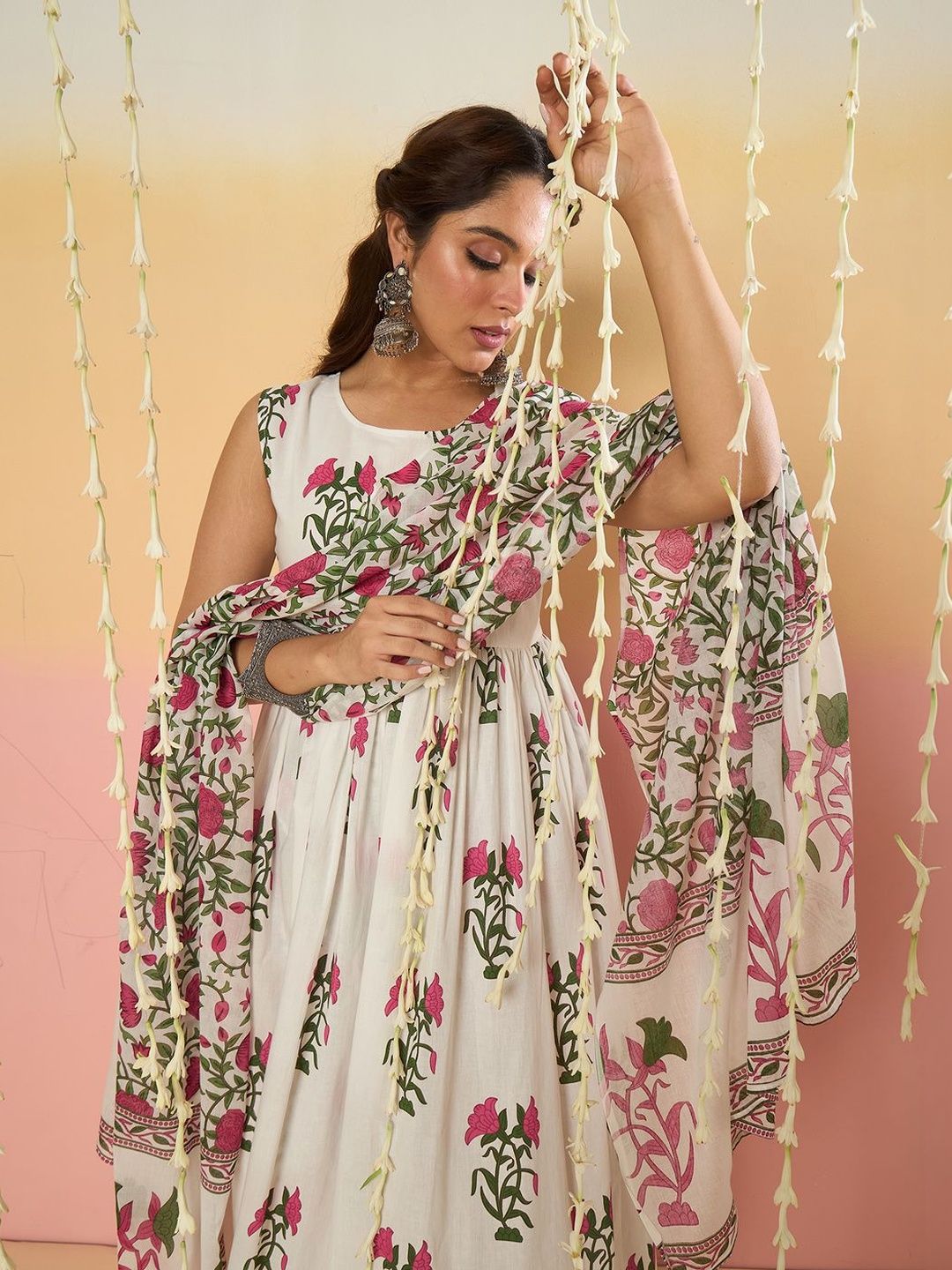 Women Floral Printed Regular Pure Cotton Kurta with Palazzos & With Dupatta