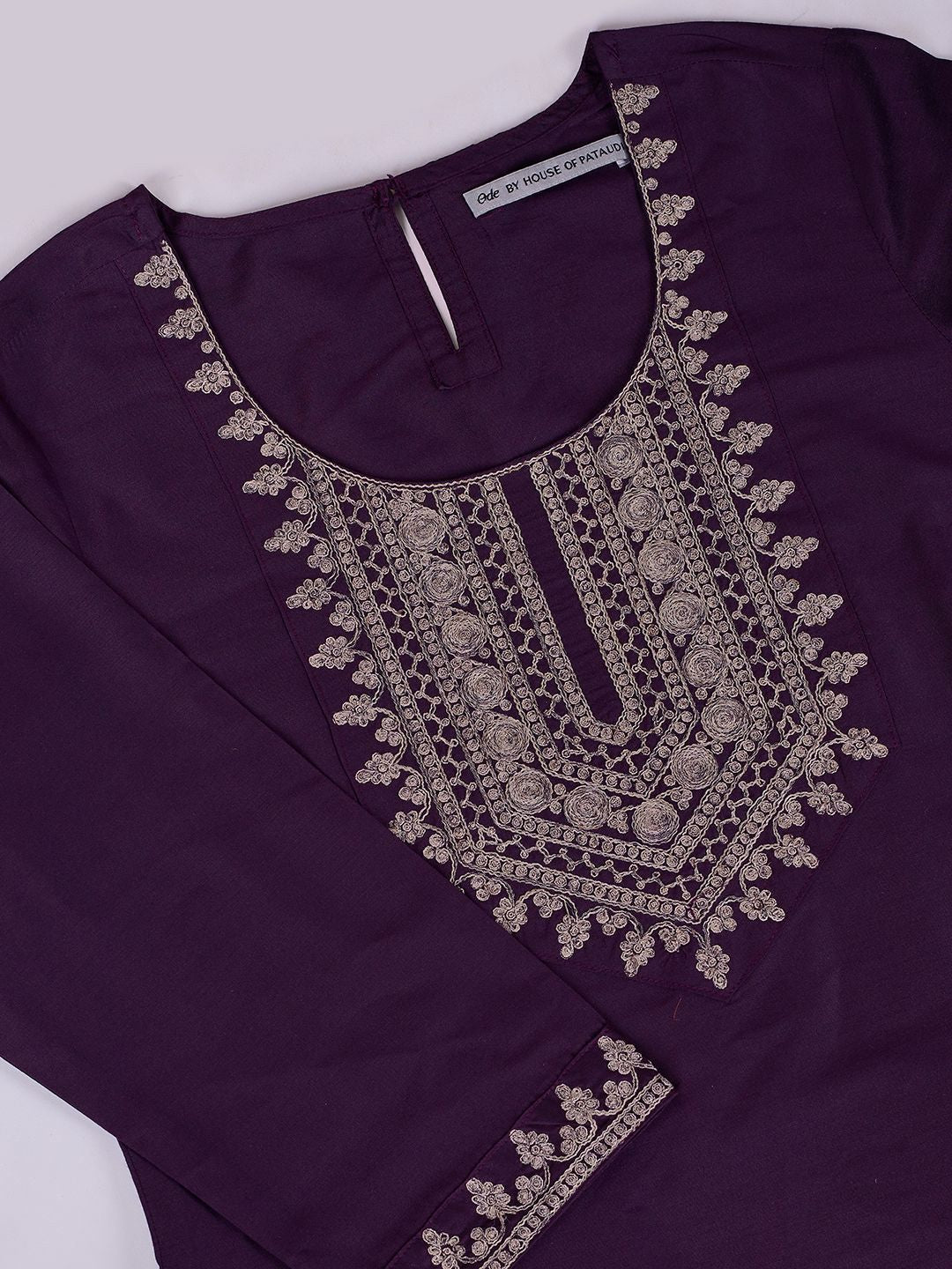 Dhiyona OD  Women Embroidered Side Slits Straight Kurta