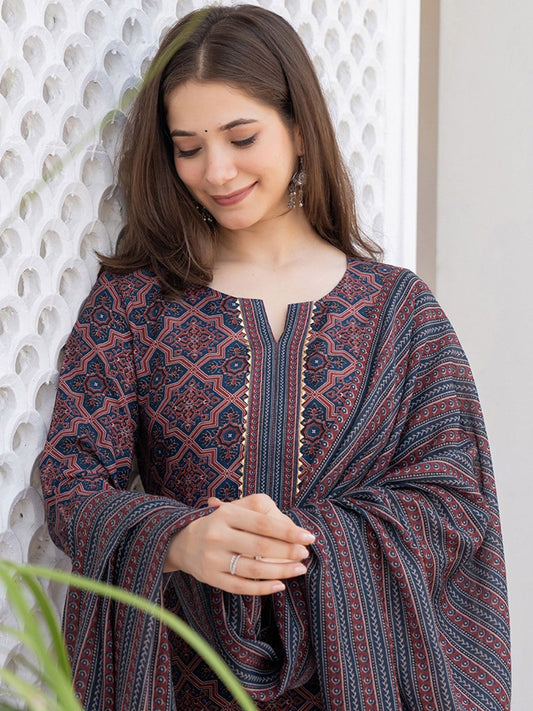 Dhiyona KL Ethnic Motifs Printed Regular Gotta Patti Straight Kurta with Trousers & Dupatta