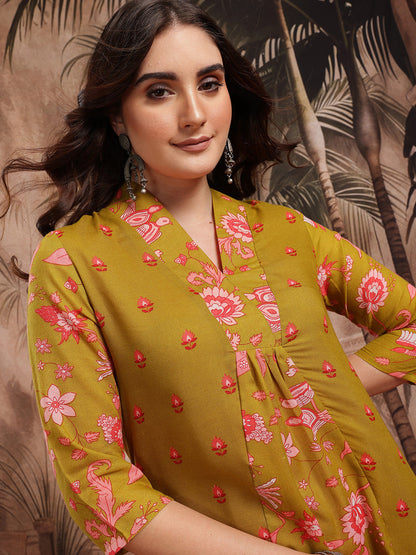 Floral Printed Panelled Kurta with Trousers