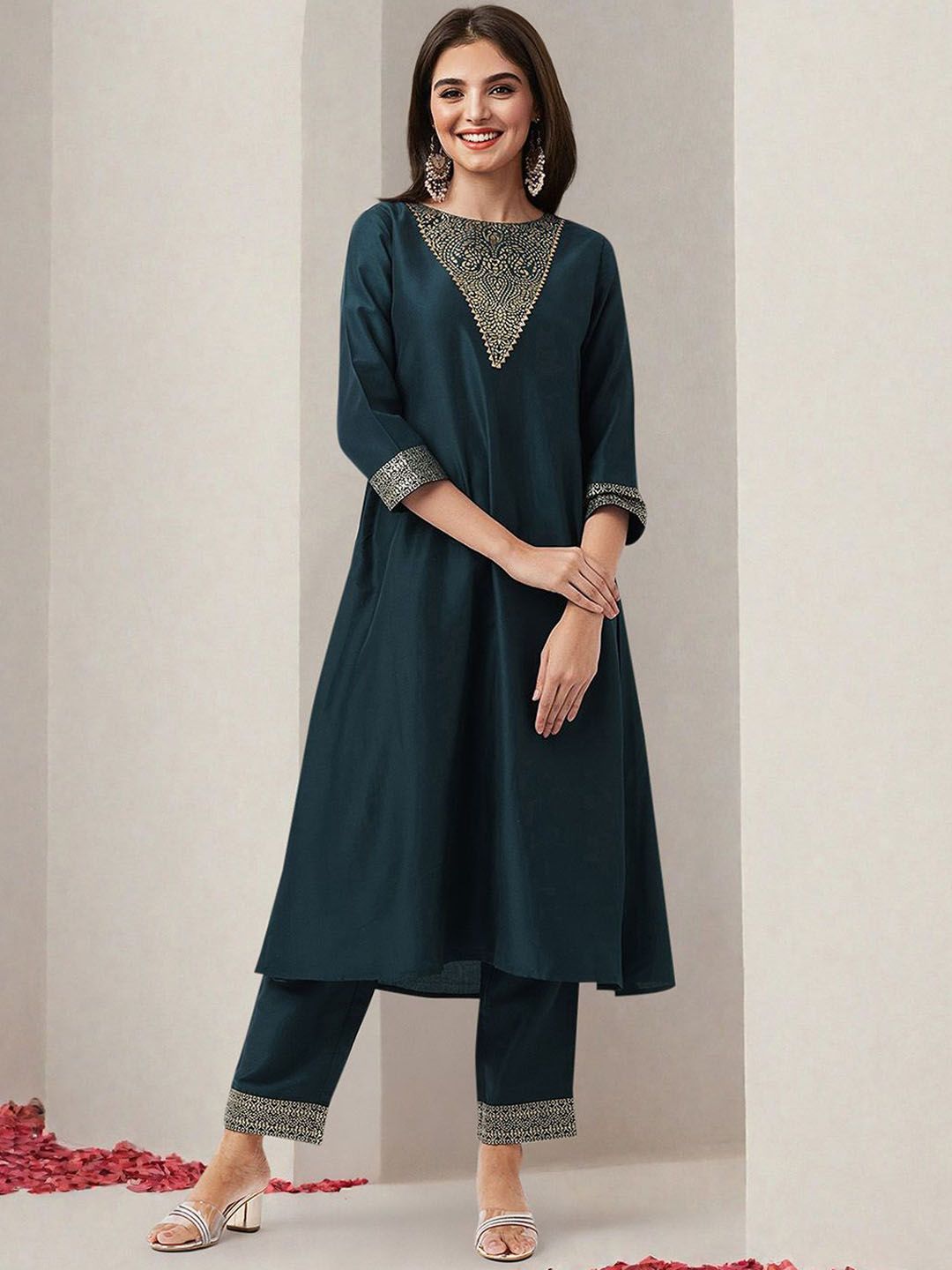 Dhiyona IS Women's Women Printed Regular Kurta with Trousers