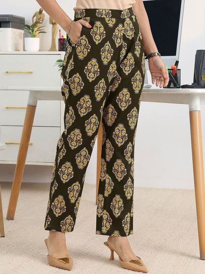 Women Ethnic Motifs Printed Pleated Kurta with Trousers & With Dupatta