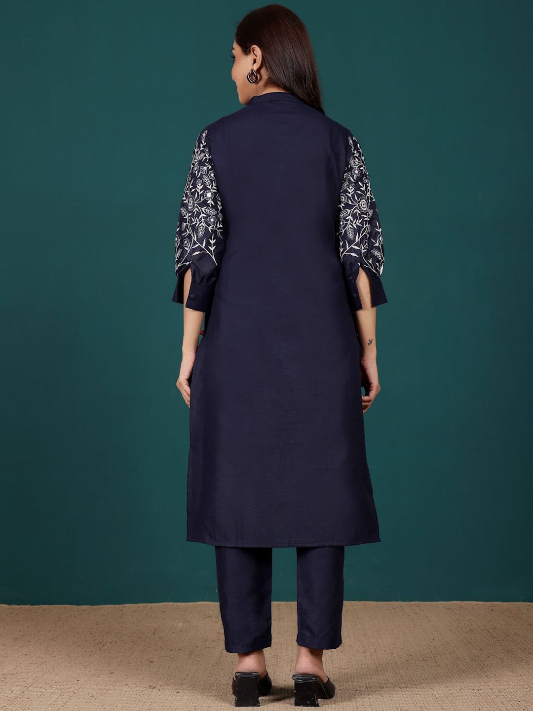Navy Blue Women Regular Thread Work Kurta with Trousers