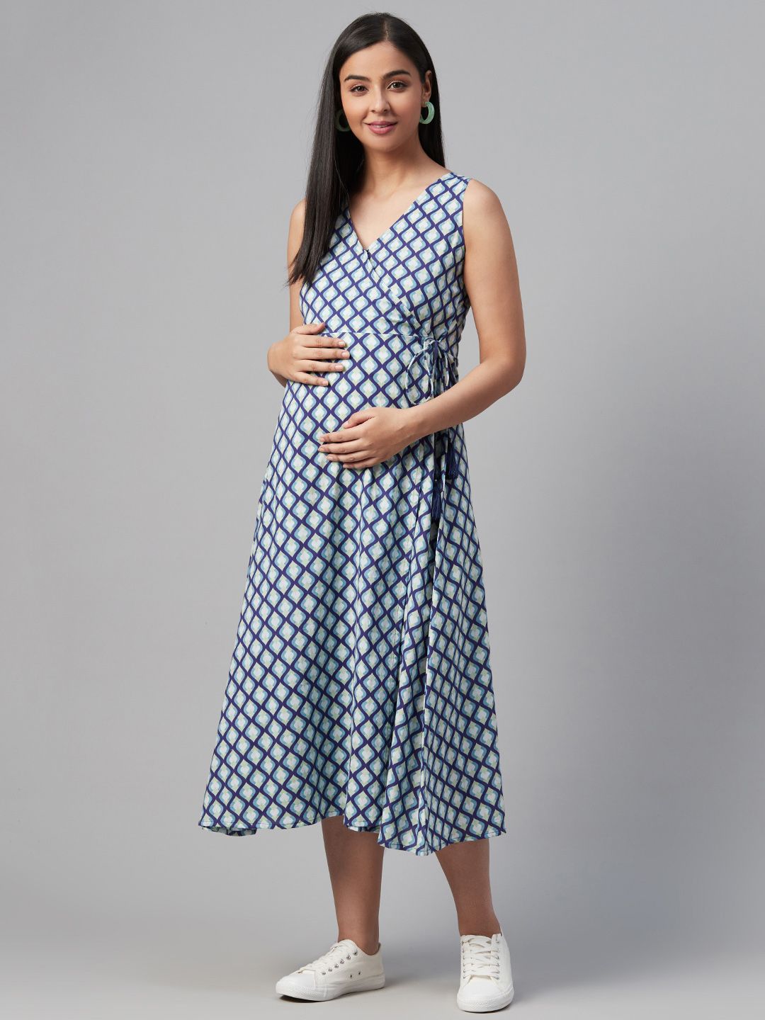 Dhiyona AY Women's Blue & White Printed Maternity Wrap Dress