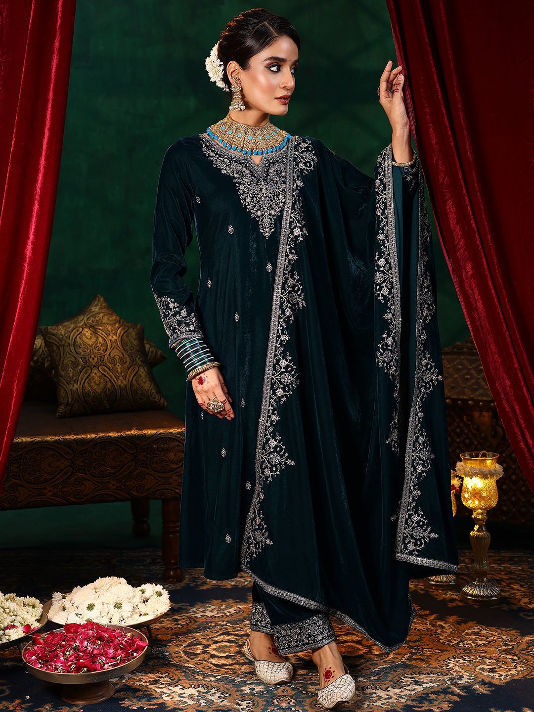 Dhiyona LL Floral Embroidered Straight Sequinned Velvet Kurta with Palazzos & Dupatta