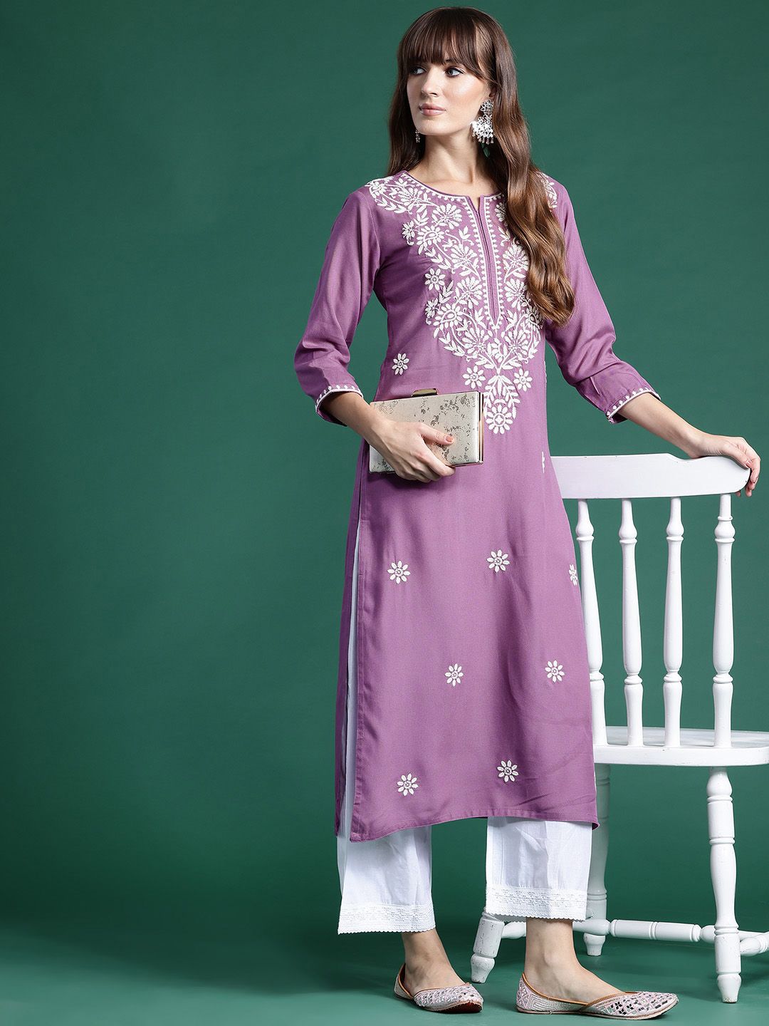 Dhiyona IE Women Floral Embroidered Thread Work Kurta