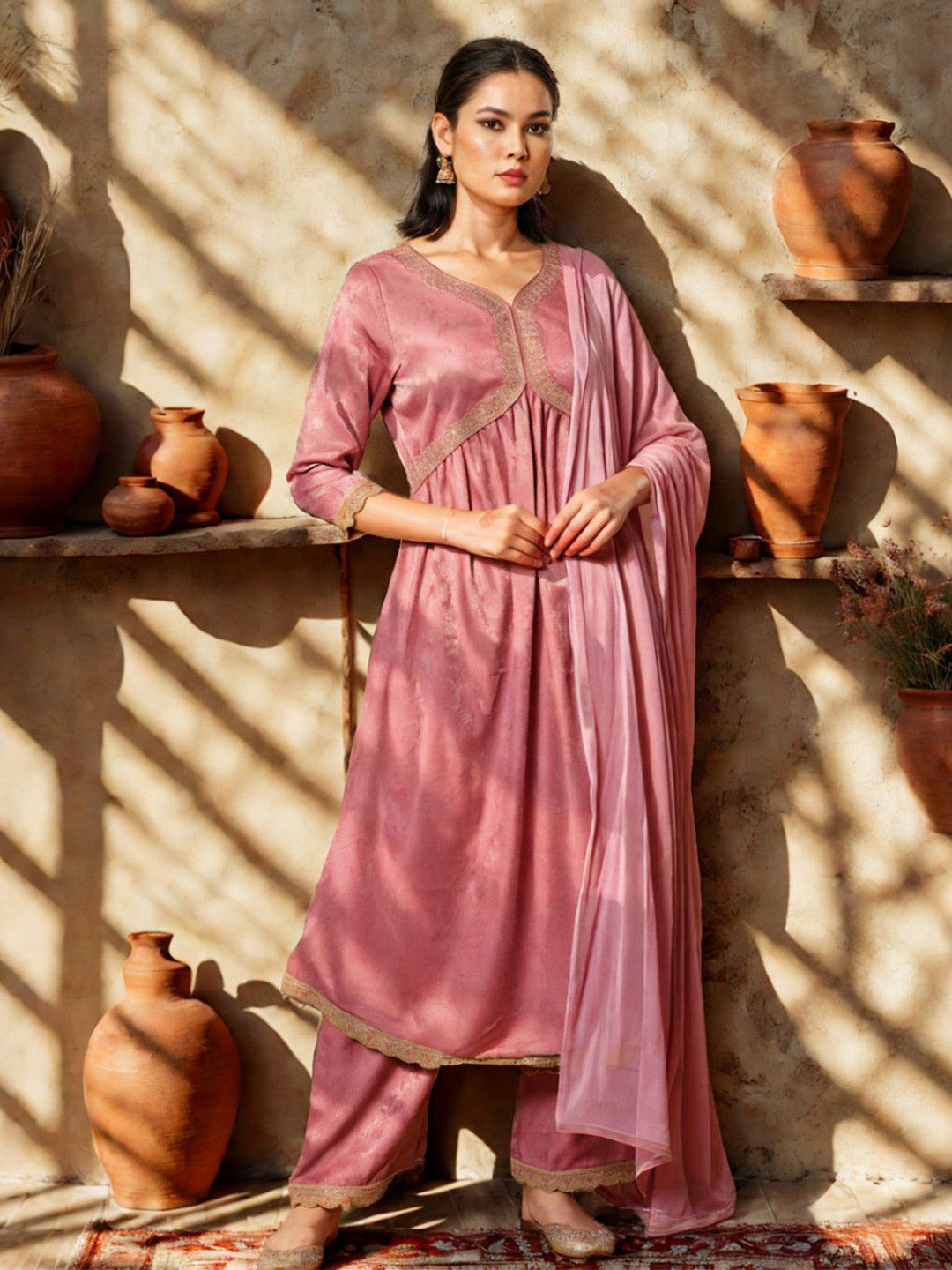Women Velvet Ethnic Kurta Set