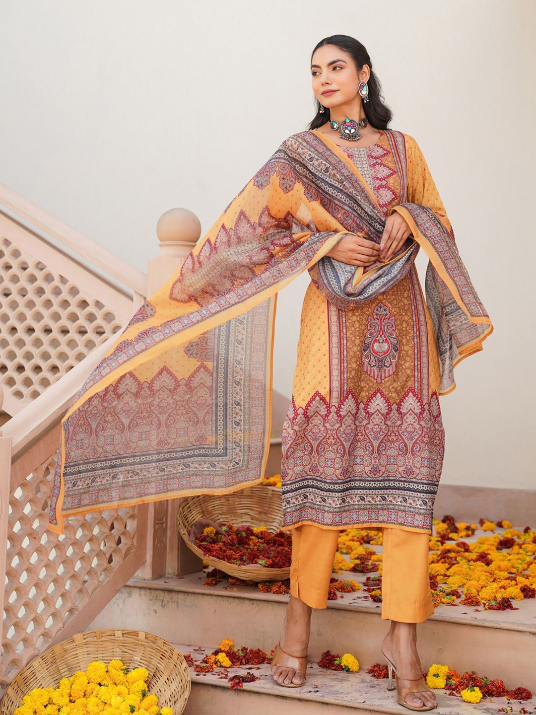 Dhiyona KL Women Ethnic Motifs Printed Regular Kurta with Trousers & With Dupatta