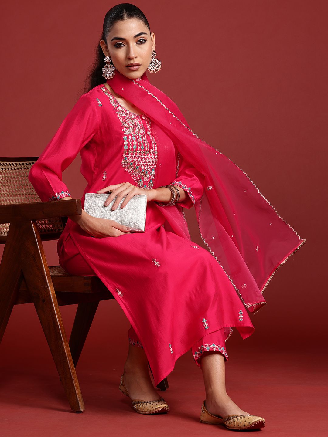 Dhiyona IE Ethnic Motifs Embroidered Sequinned Kurta With Trousers & Dupatta