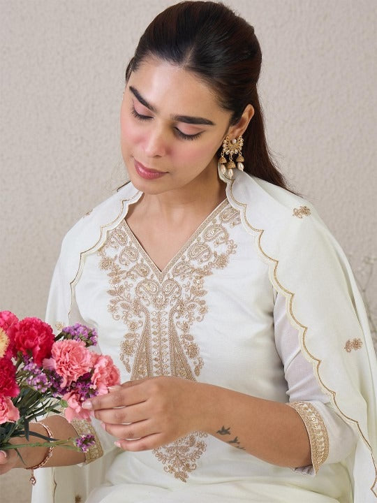 Dhiyona MT Women's Paisley Embroidered Regular Kurta with Trousers & With Dupatta