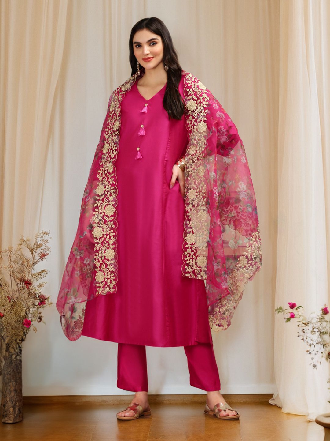 Dhiyona IS Women's Printed V-Neck Three-Quarter Sleeves Kurta with Trousers & With Dupatta
