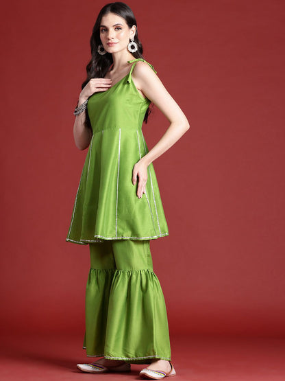 Dhiyona AN Regular Kurta With Sharara & Dupatta