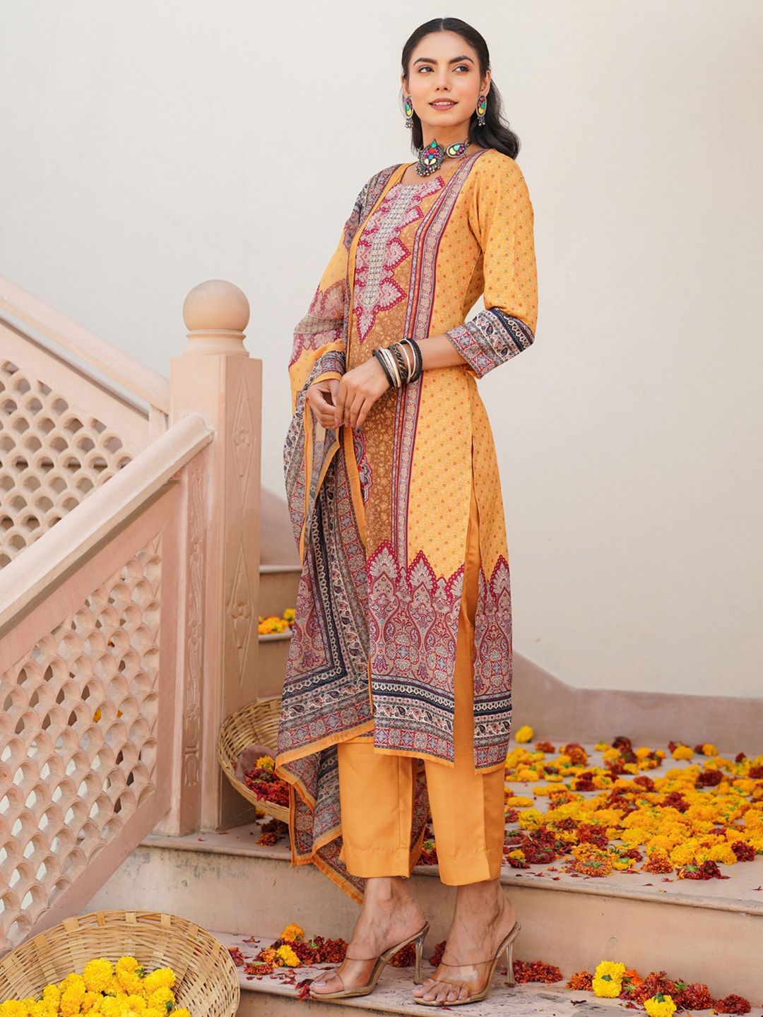 Dhiyona KL Women Ethnic Motifs Printed Regular Kurta with Trousers & With Dupatta